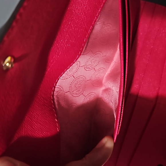 MICHAEL KORS NWOT wallet, MARK JACOB earings, and charm bundle - Picture 4 of 6